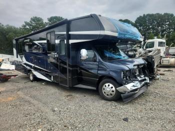  Salvage Ford Econoline E450 Super Duty