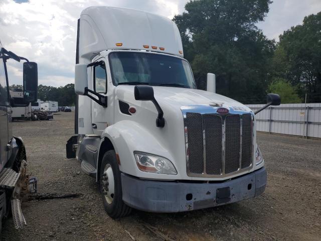  Salvage Peterbilt Tractor 579