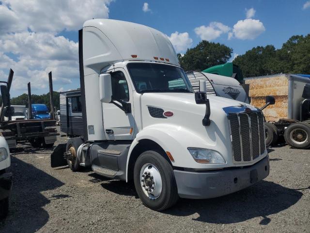  Salvage Peterbilt Tractor 579