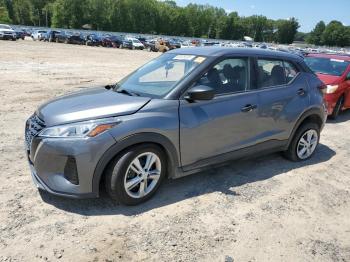  Salvage Nissan Kicks