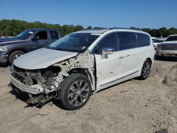  Salvage Chrysler Pacifica