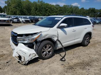  Salvage Toyota Highlander