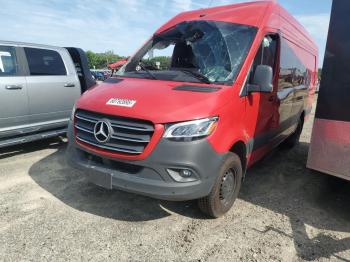  Salvage Mercedes-Benz Sprinter