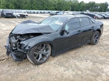 Salvage Chrysler 300