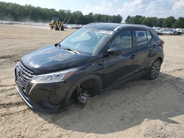  Salvage Nissan Kicks