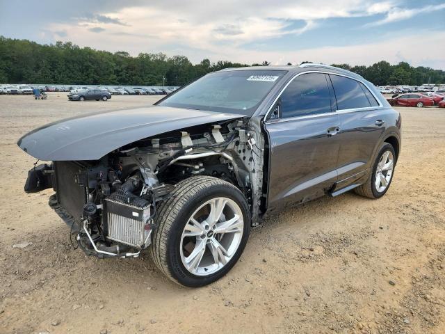  Salvage Audi Q8
