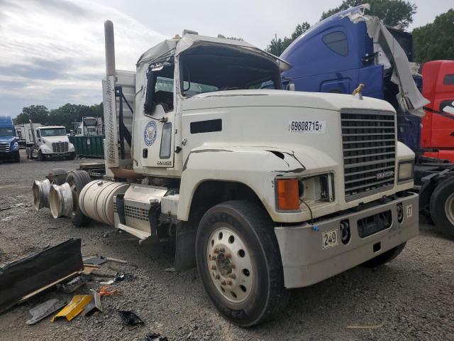  Salvage Mack 600 Chu600