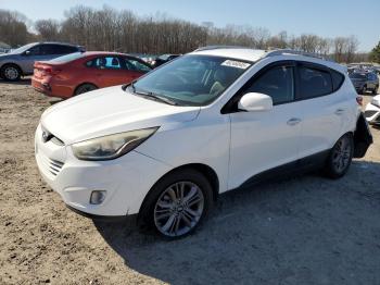  Salvage Hyundai TUCSON