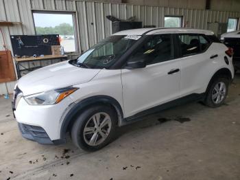  Salvage Nissan Kicks