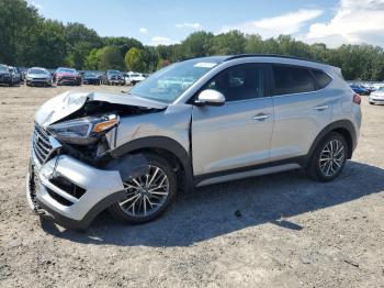  Salvage Hyundai TUCSON