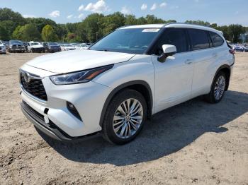  Salvage Toyota Highlander