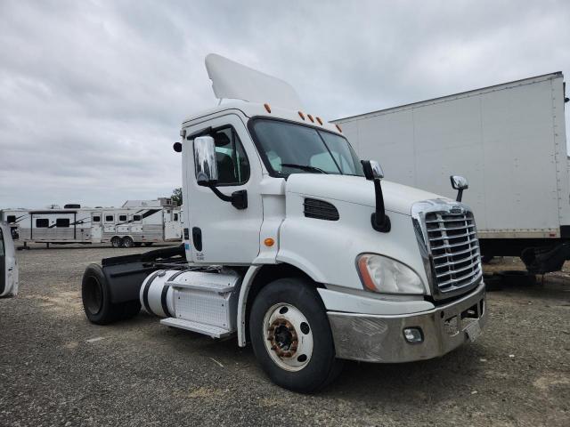  Salvage Freightliner Cascadia