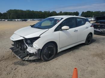 Salvage Nissan LEAF
