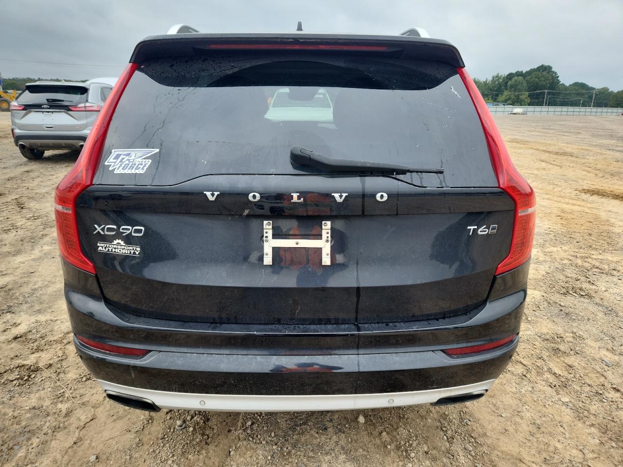 Volvo XC90 T6 Image 10