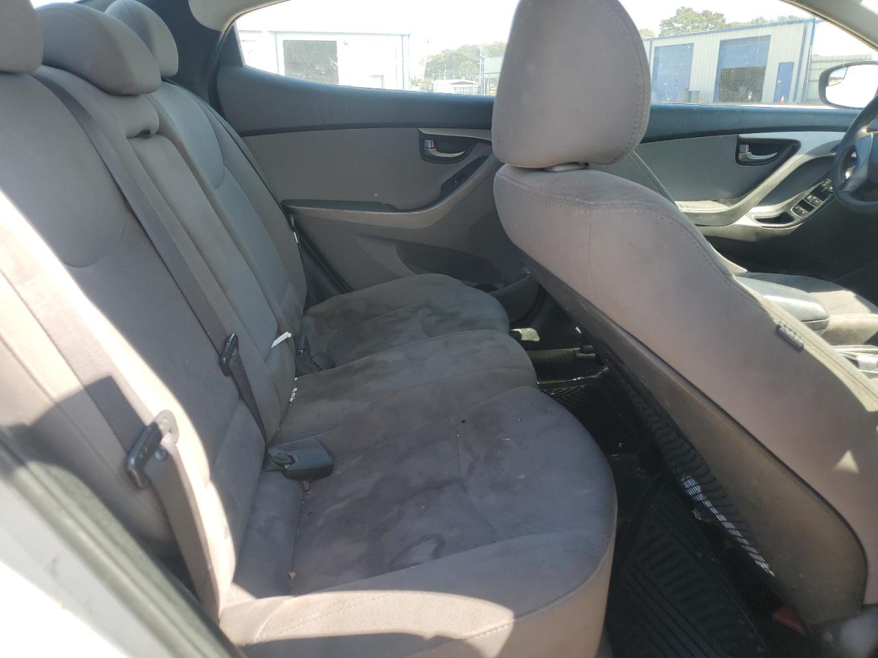 Hyundai ELANTRA Se Image 8