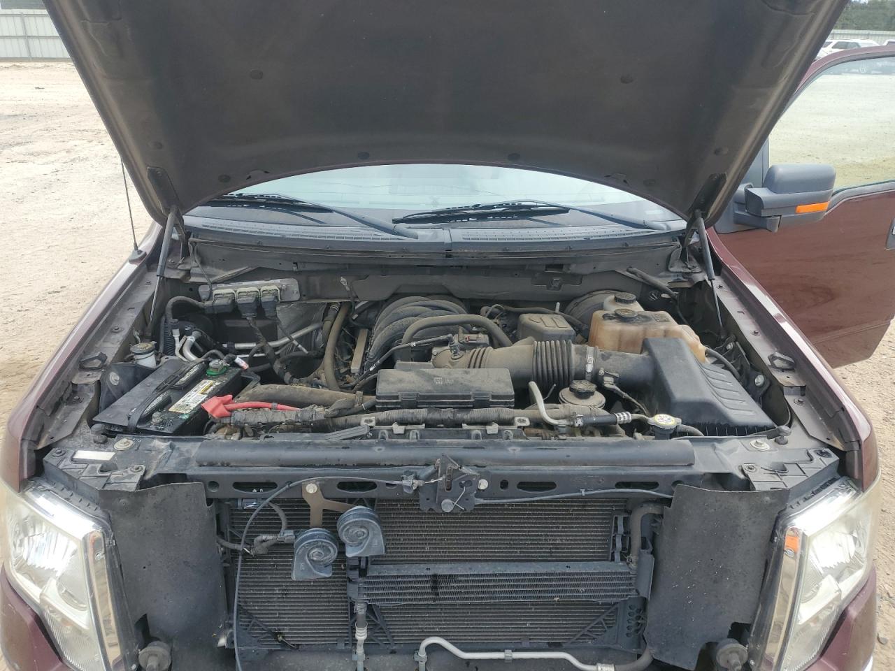 Ford F-150 Supercrew Image 3