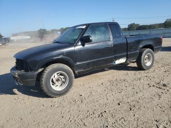  Salvage Chevrolet S-10