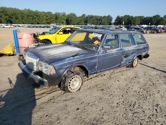  Salvage Mercedes-Benz 300-Class