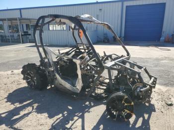  Salvage Can-Am Commander