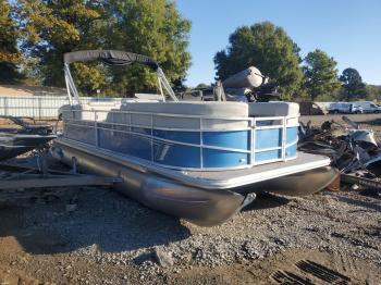  Salvage Sun Tracker Party Barg