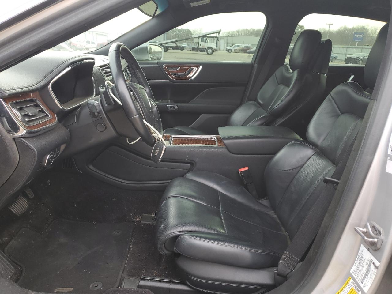 Lincoln Continental Reserve Image 9