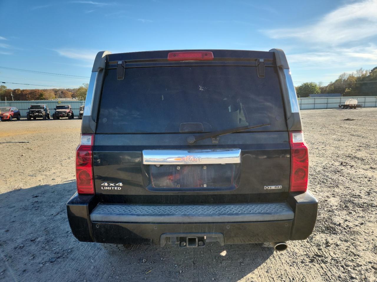 Jeep Commander Limited Image 3