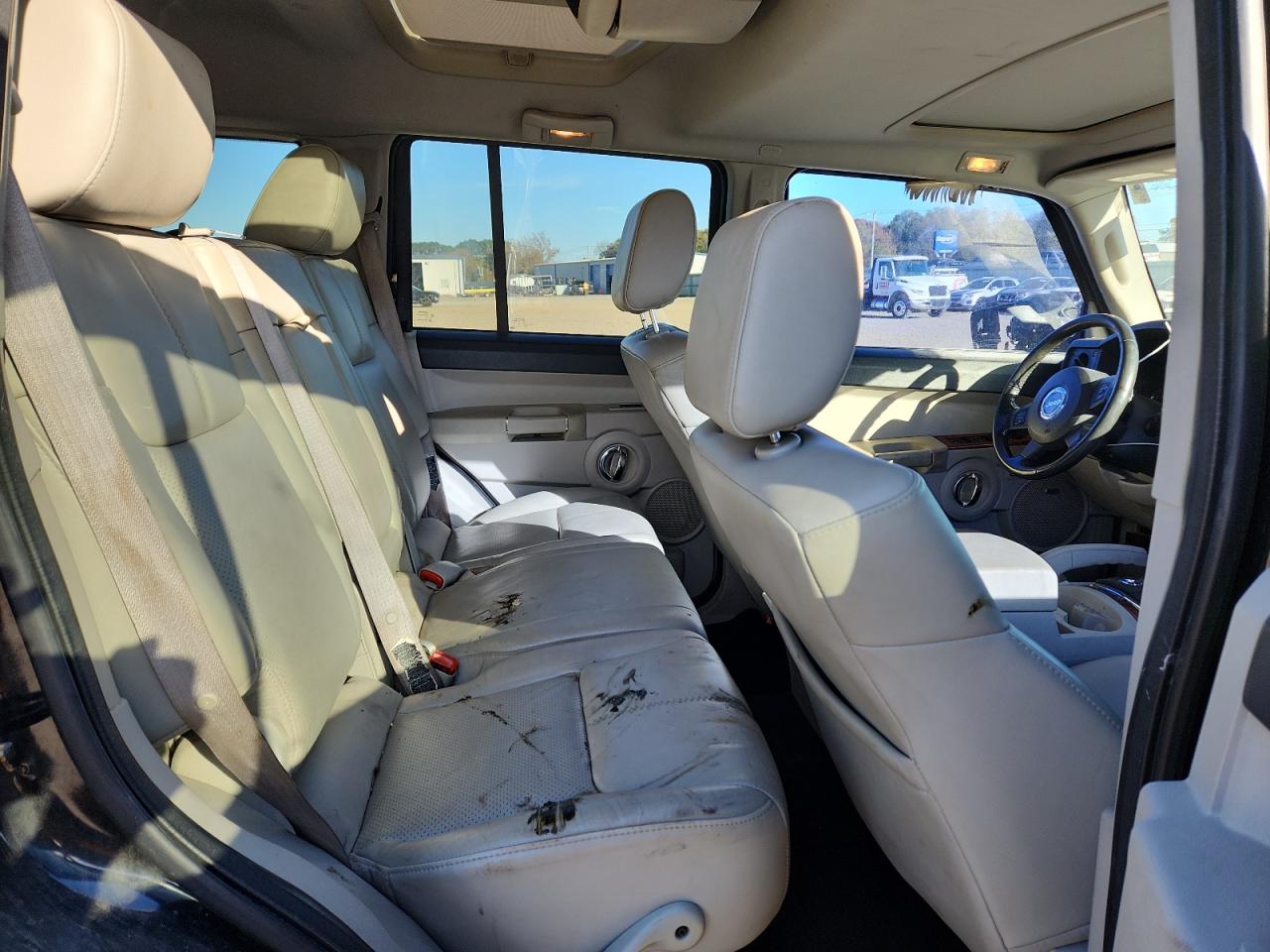 Jeep Commander Limited Image 8