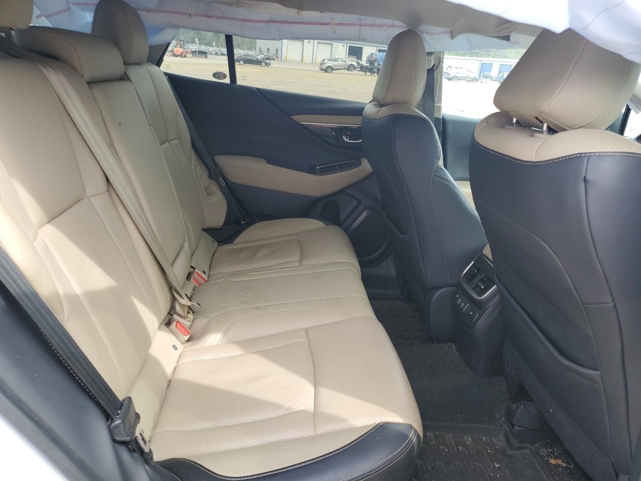 Subaru Outback Limited Image 10