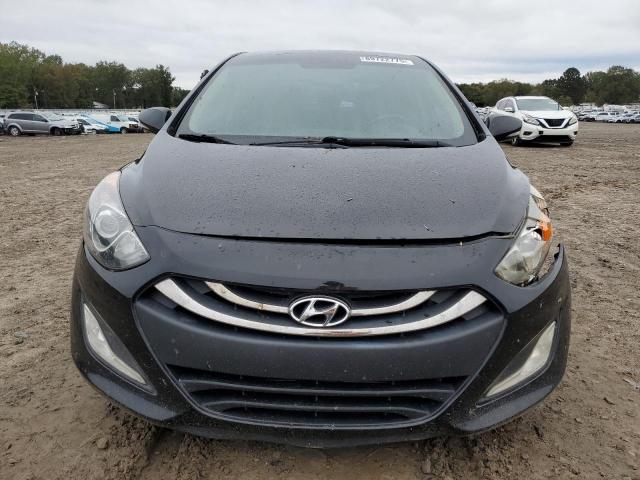 Hyundai ELANTRA Image 9