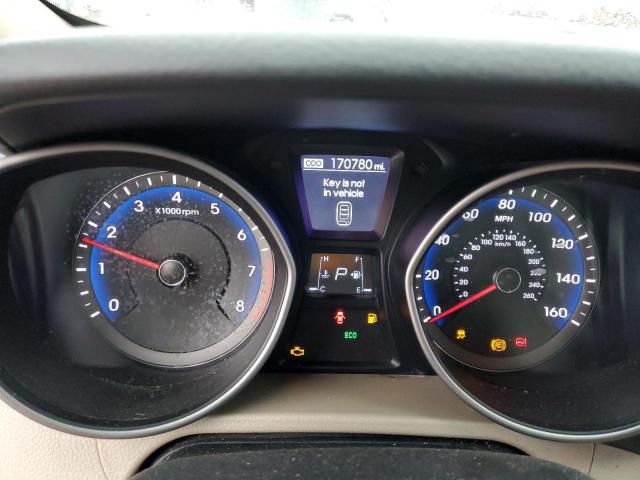 Hyundai ELANTRA Image 4