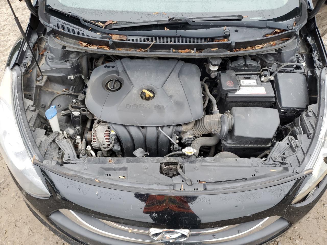 Hyundai ELANTRA Image 8