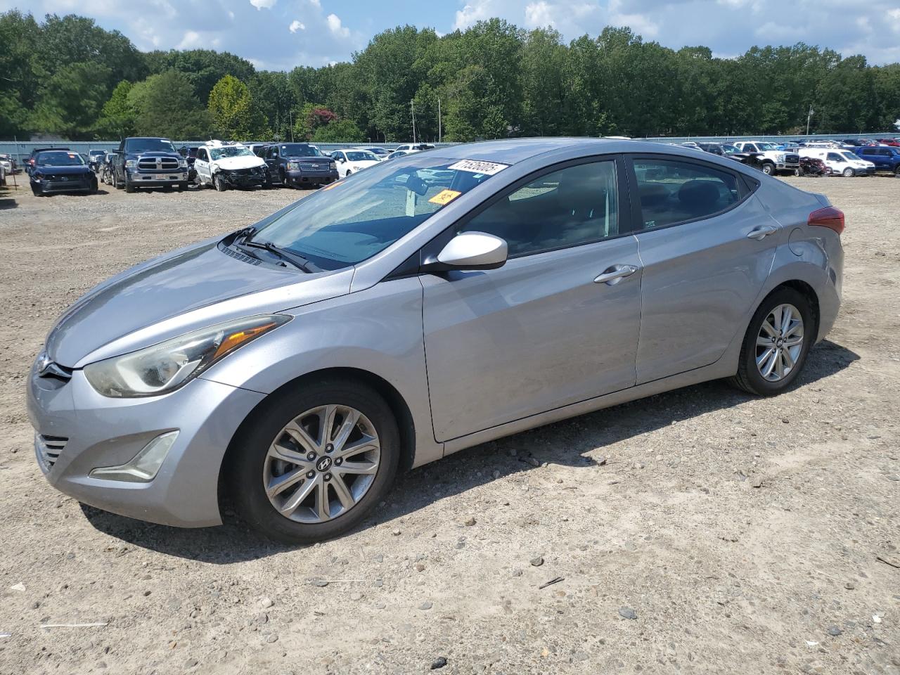 Hyundai ELANTRA Se Image 1