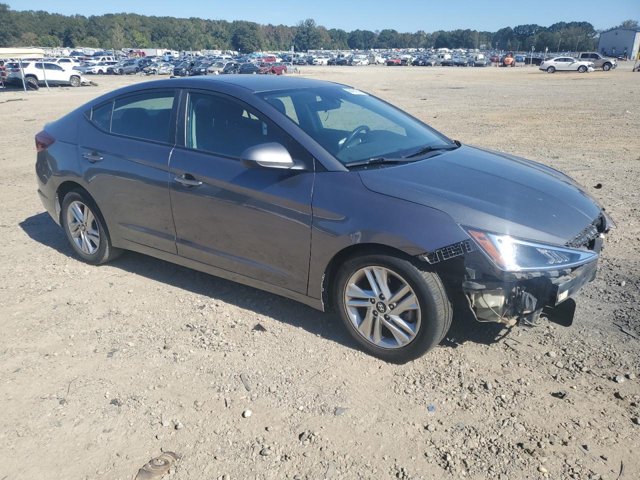 Hyundai ELANTRA Sel Image 9