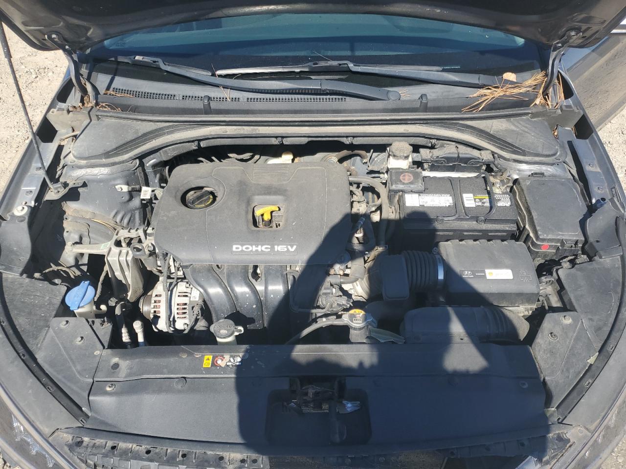 Hyundai ELANTRA Sel Image 12