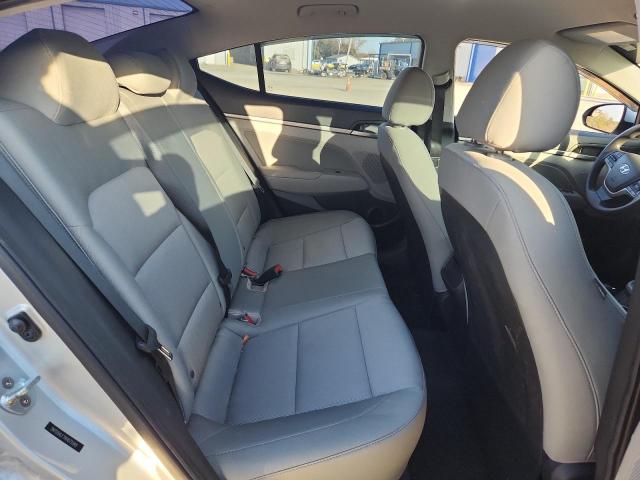 Hyundai ELANTRA Se Image 11