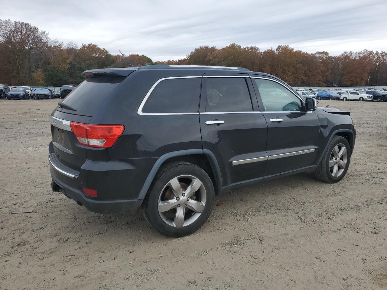 Jeep Grand Cherokee Overland Image 5