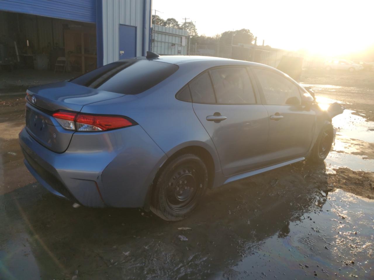 Toyota Corolla L Image 11