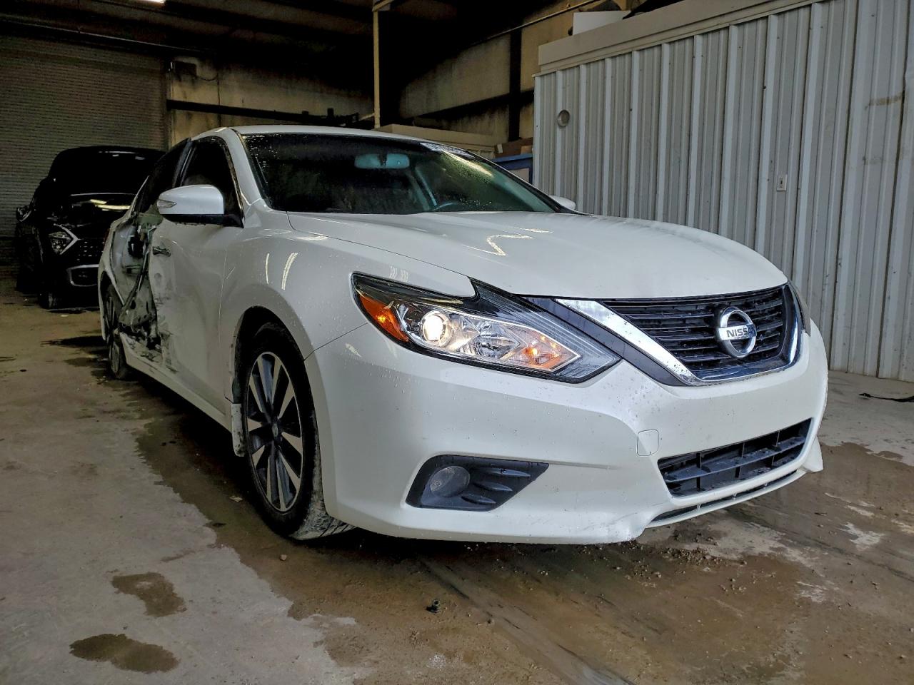 Nissan Altima 2.5 Image 3