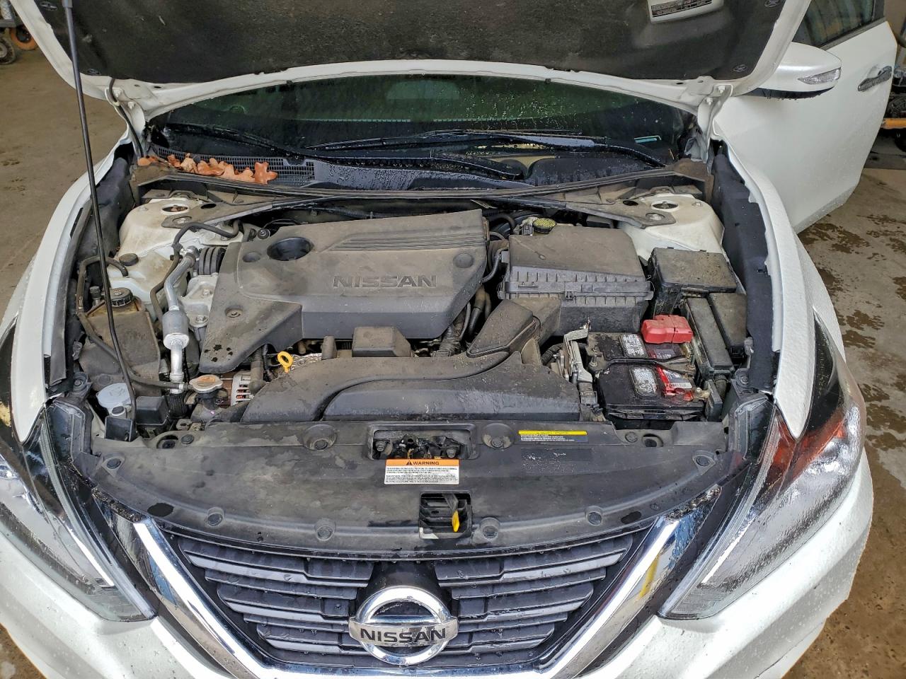 Nissan Altima 2.5 Image 10