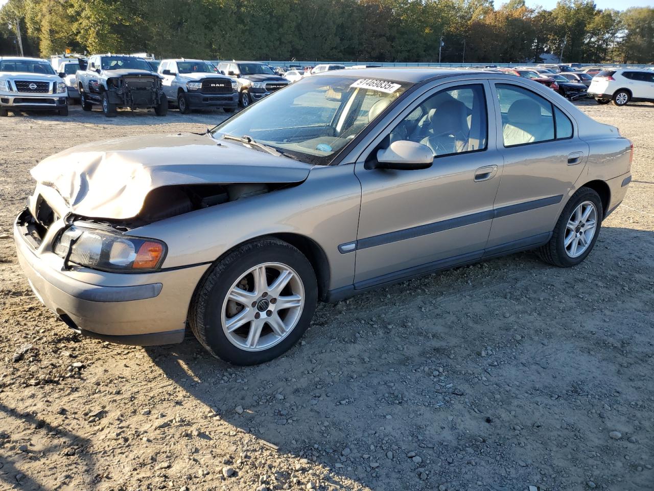 Volvo S60 2.4t Image 1