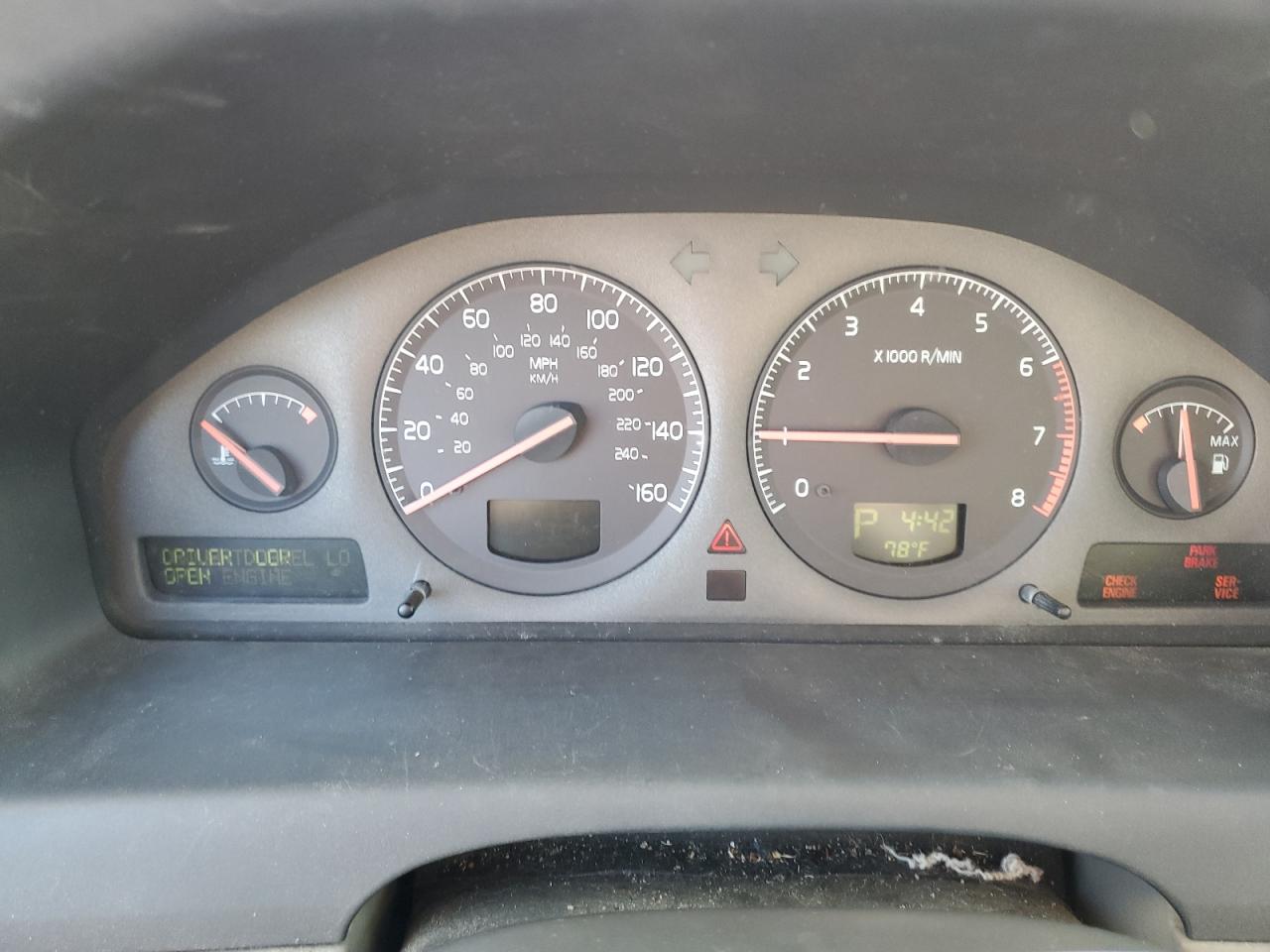 Volvo S60 2.4t Image 9