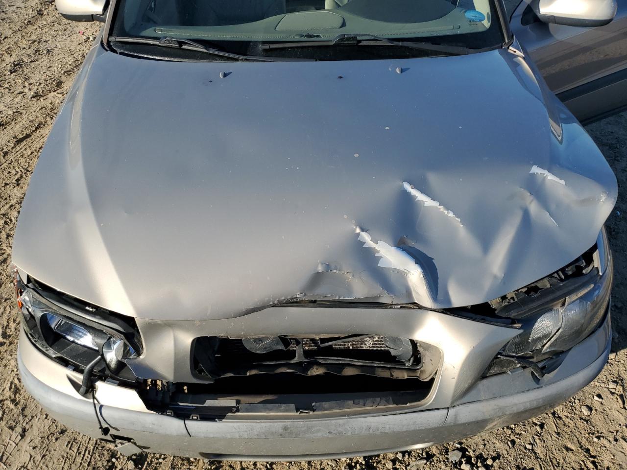 Volvo S60 2.4t Image 8