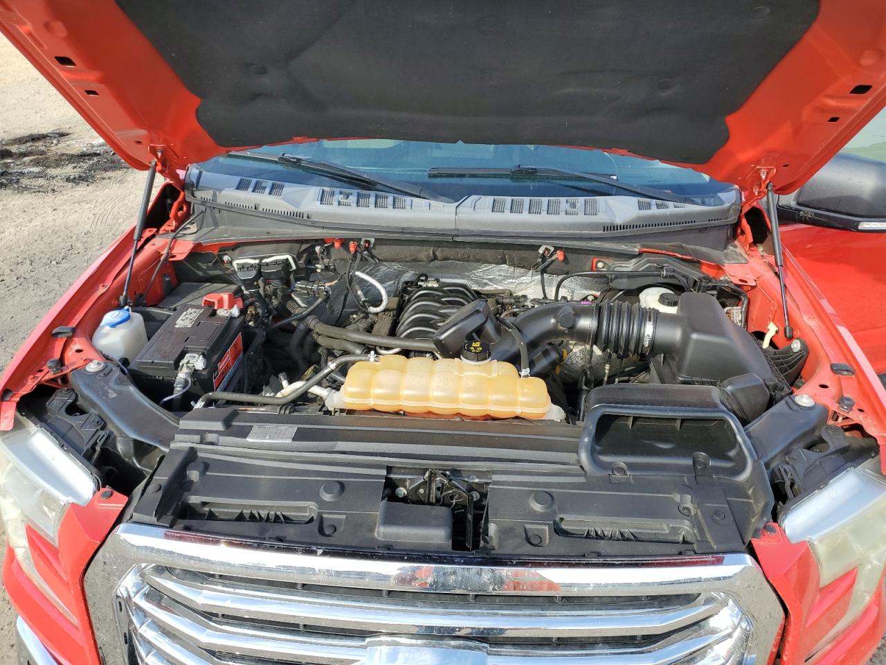 Ford F-150 Supercrew Image 11