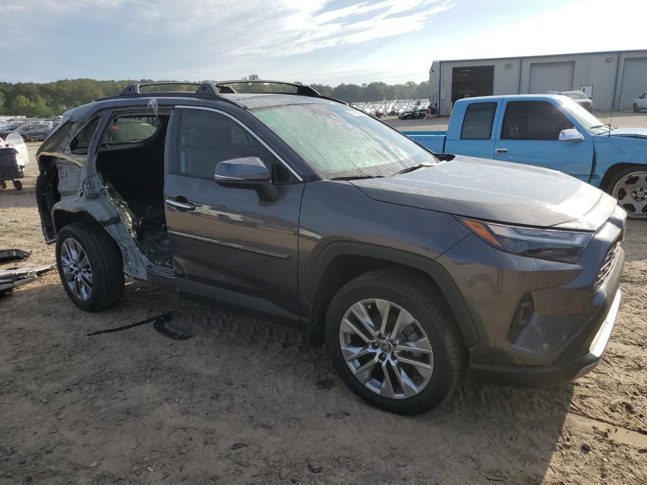 Toyota RAV4 Limited Image 12