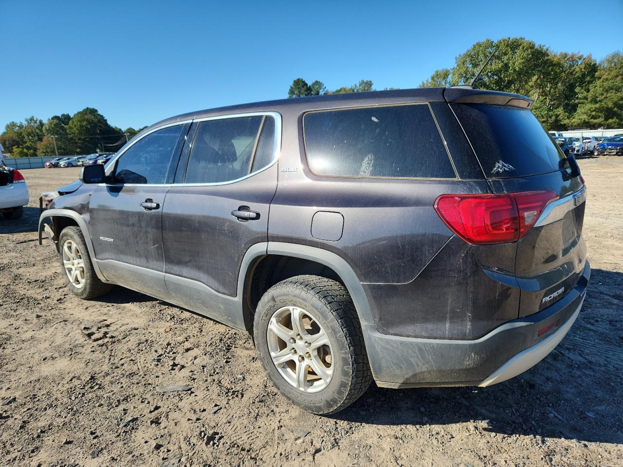 GMC Acadia Sle Image 2