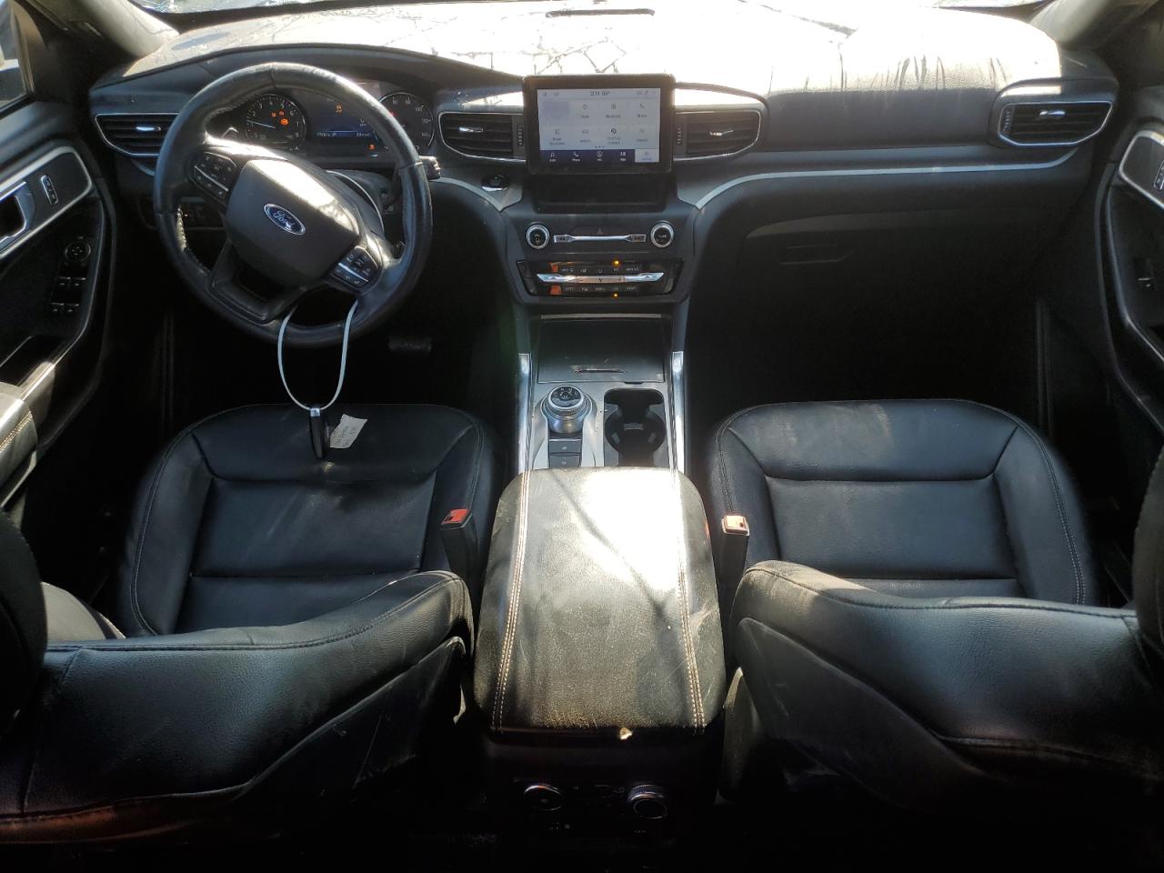 Ford Explorer Xlt Image 4