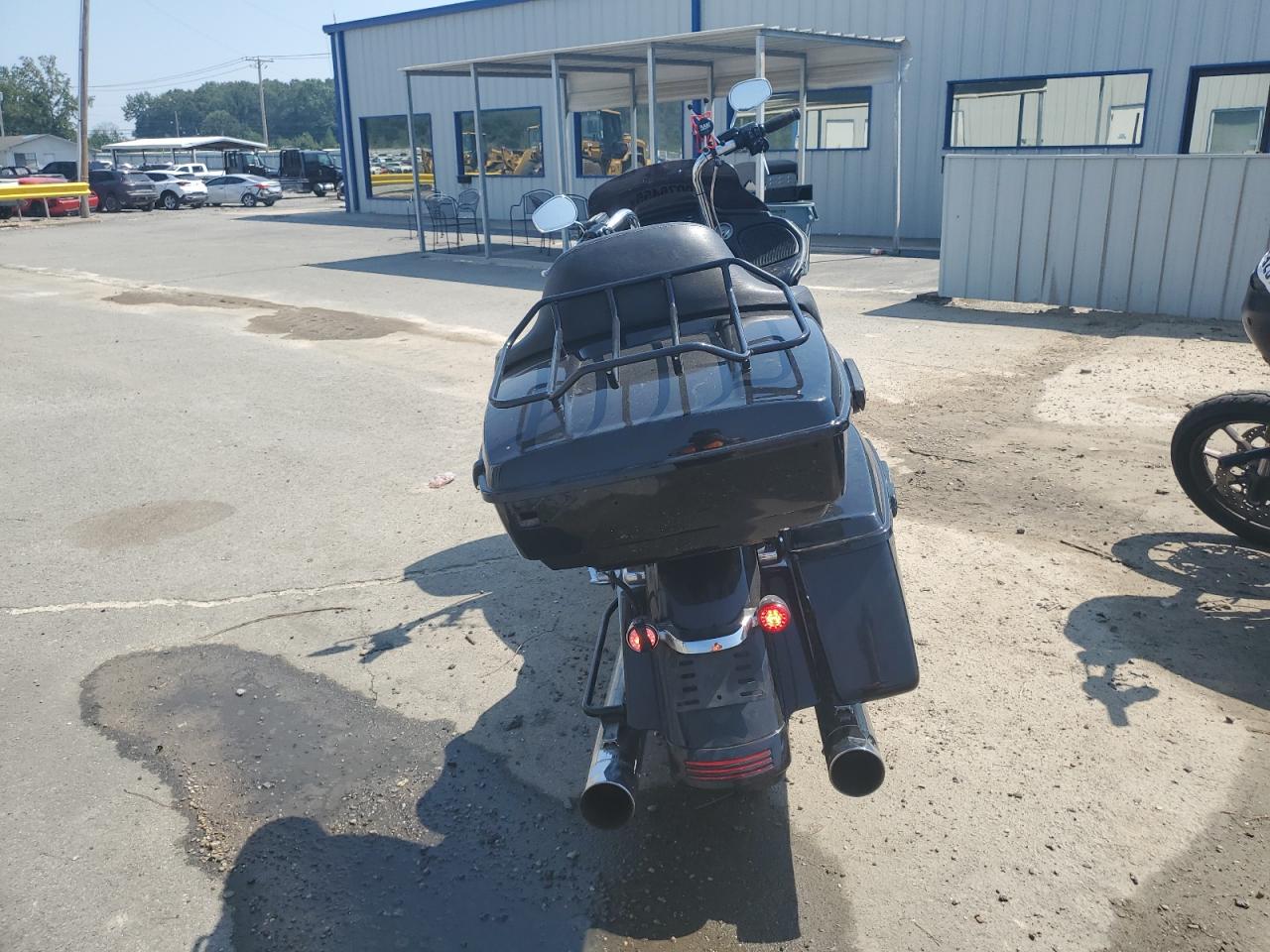 Harley-Davidson Fl Image 8