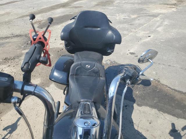 Harley-Davidson Fl Image 3