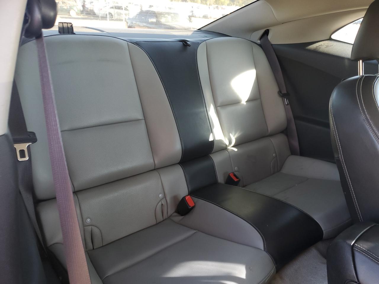 Chevrolet Camaro Lt Image 8