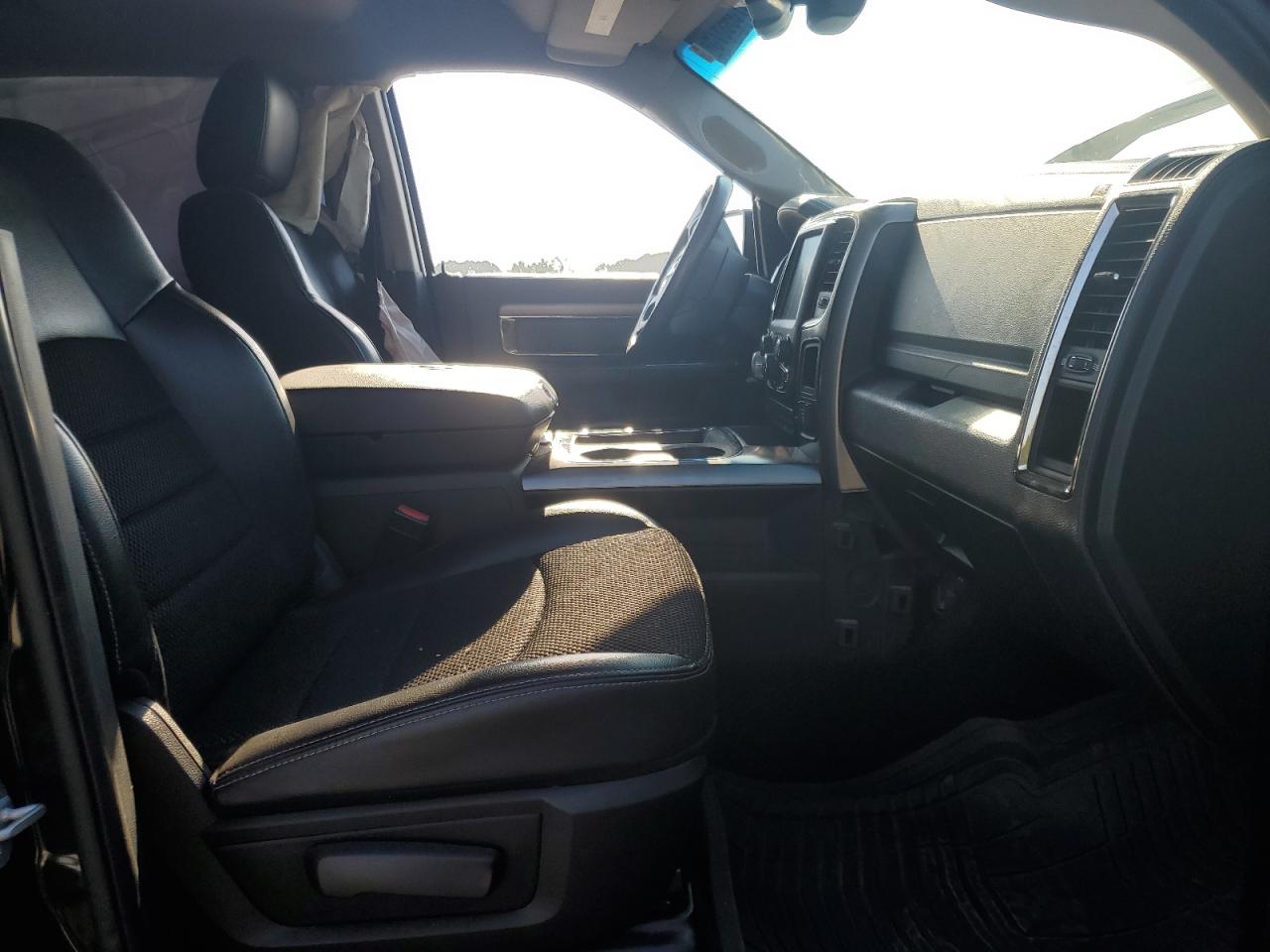 Ram 1500 Sport Image 10